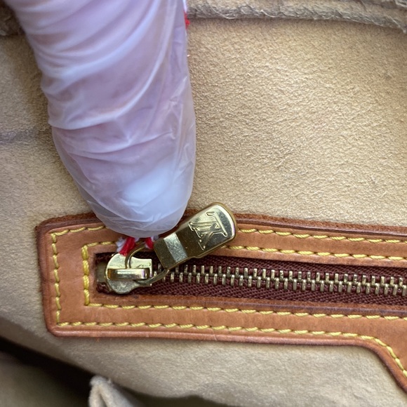 SOLD — Looping GM // Louis Vuitton - Picture 10 of 13